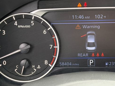 Used 2024 Nissan Altima 2.5 SV FWD image 24