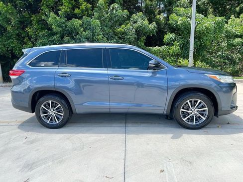 Used 2018 Toyota Highlander XLE FWD image 8