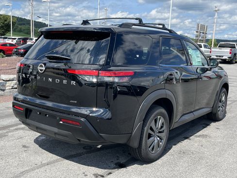 New 2026 Nissan Pathfinder SV AWD/4WD image 6