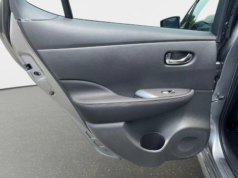Used 2023 Nissan Leaf S FWD image 12