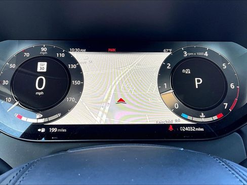 Used 2023 Land Rover Range Rover Long Wheelbase Autobiography image 25