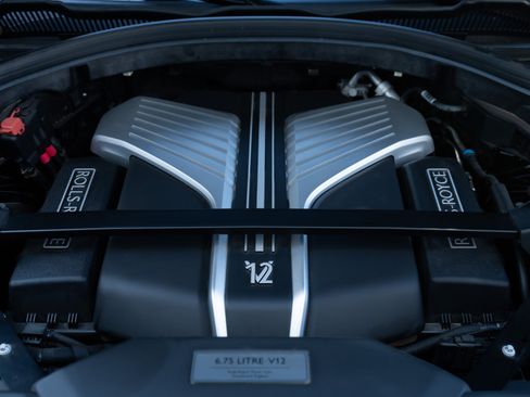 Used 2023 Rolls-Royce Cullinan image 42