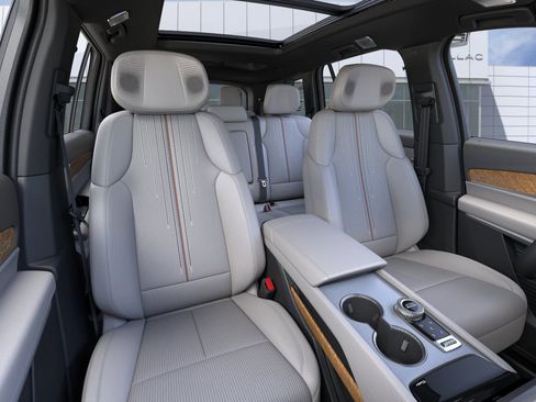New 2026 Cadillac Vistiq Sport AWD/4WD image 16