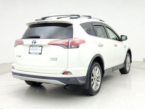 Used 2018 Toyota RAV4 Limited image 5