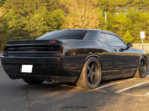 Used 2009 Dodge Challenger SRT8 w/ SRT Option Group II image 8