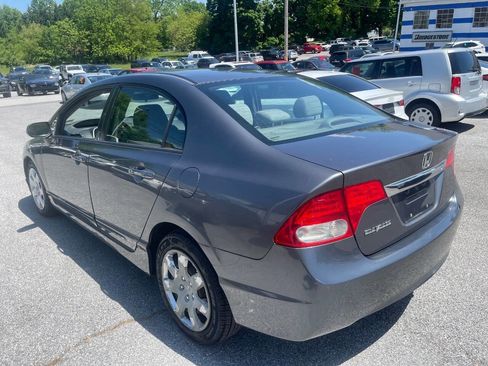 Used 2010 Honda Civic LX image 8