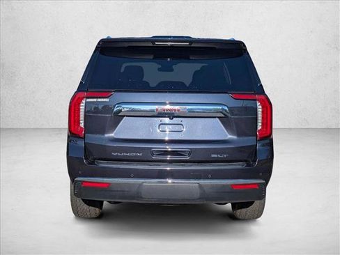 Used 2023 GMC Yukon SLT AWD/4WD image 4
