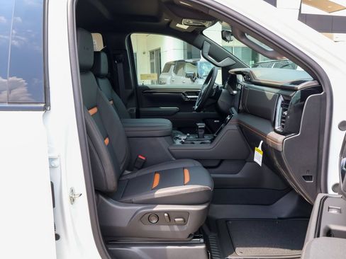New 2026 GMC Sierra 1500 AT4 w/ AT4 Premium Package AWD/4WD image 29