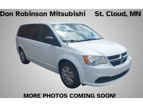 Used 2018 Dodge Grand Caravan SE w/ UConnect Hands-Free Group FWD image 1
