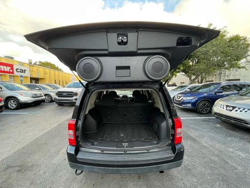 Used 2013 Jeep Patriot Latitude w/ Sun/Sound Group image 30