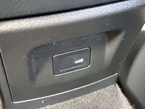 Used 2023 Mercedes-Benz CLA 250 4MATIC image 12