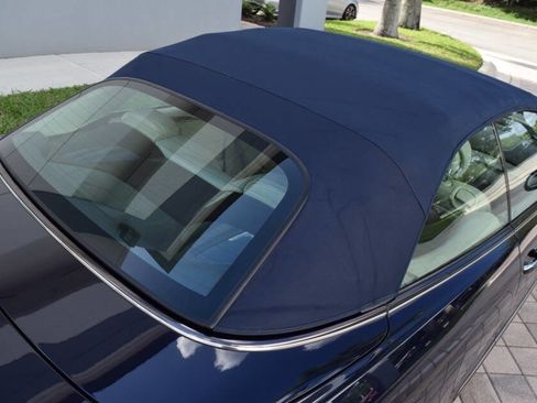 Used 2007 Mercedes-Benz CLK 350 Cabriolet image 30