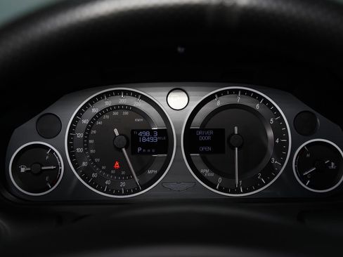 Used 2010 Aston Martin DBS Coupe image 43