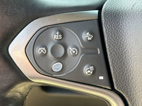 Certified 2017 Chevrolet Suburban Premier AWD/4WD image 20