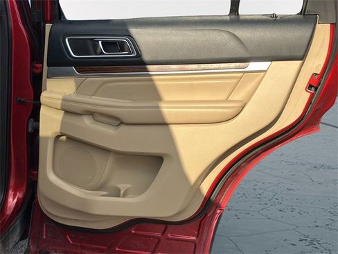 Used 2016 Ford Explorer Limited w/ Equipment Group 301A image 13