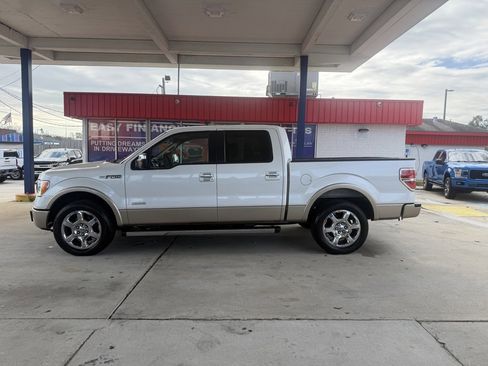 Used 2014 Ford F150 Lariat w/ Equipment Group 502A Luxury image 6