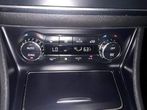 Used 2019 Mercedes-Benz GLA 250 GLA 250 SUV image 16