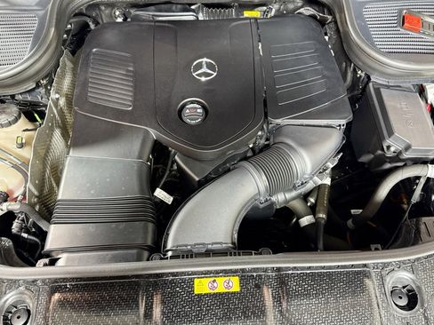Used 2024 Mercedes-Benz GLE 350 4MATIC image 29