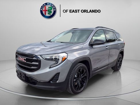 Used 2020 GMC Terrain SLE w/ Elevation Edition AWD/4WD image 3
