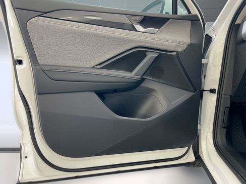 New 2026 Volkswagen Tiguan S FWD image 21