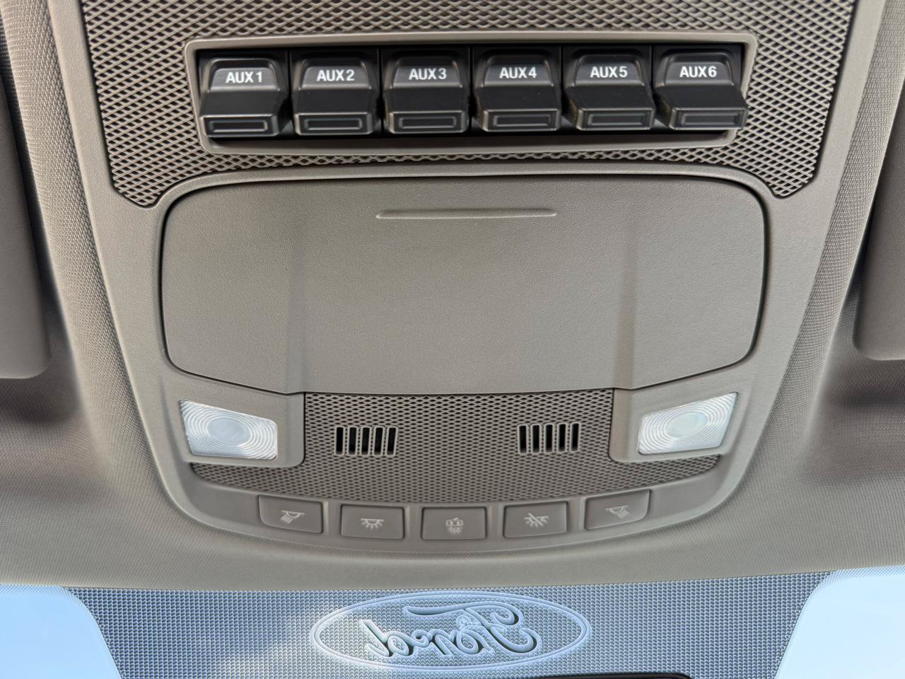 Used 2017 Ford F350 XL w/ Power Equipment Group RWD image 28