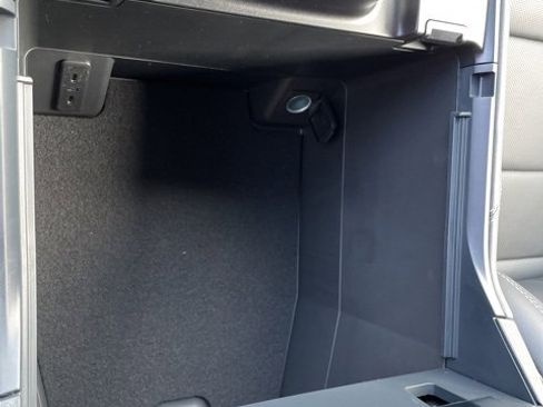 New 2026 Ford Expedition Max Platinum image 43