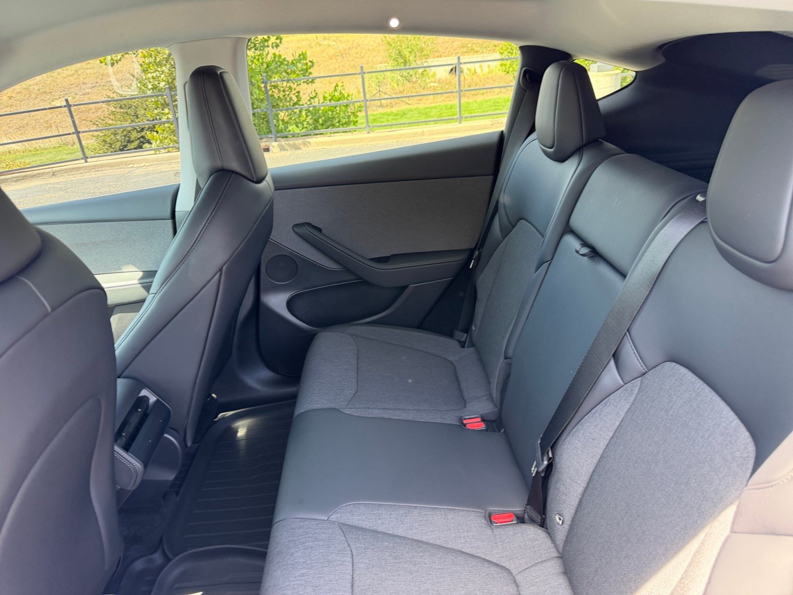 Used 2026 Tesla Model Y Long Range AWD/4WD image 17