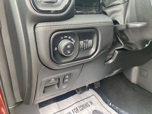 Certified 2025 RAM 1500 Limited image 17