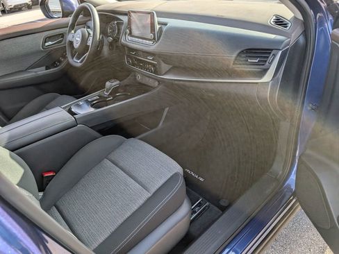 Certified 2023 Nissan Rogue SV image 17