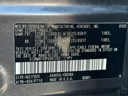Used 2023 Toyota RAV4 LE AWD/4WD image 34