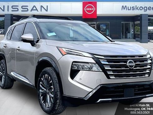 New 2026 Nissan Rogue Platinum AWD/4WD image 1