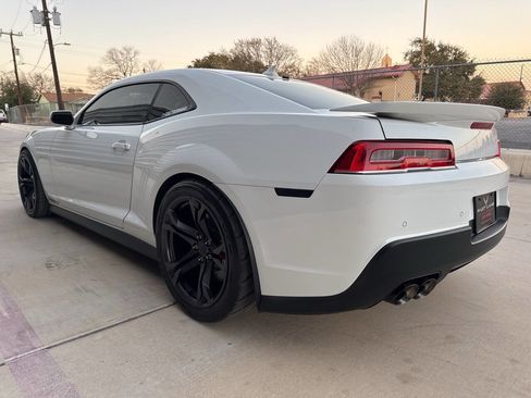 Used 2014 Chevrolet Camaro ZL1 RWD image 15