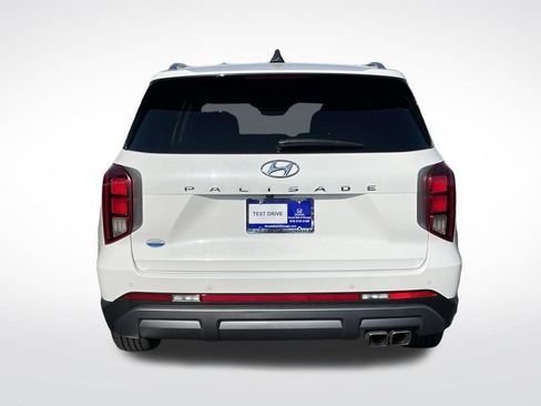 Used 2024 Hyundai Palisade SEL FWD image 5