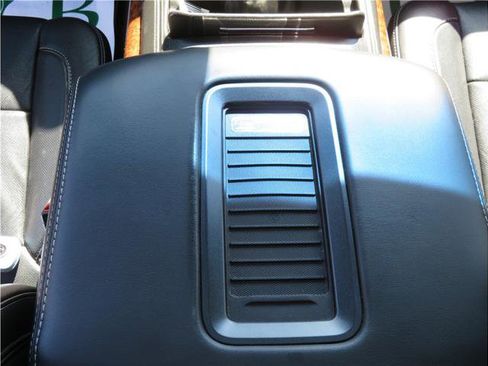 Used 2016 Chevrolet Tahoe LTZ AWD/4WD image 34