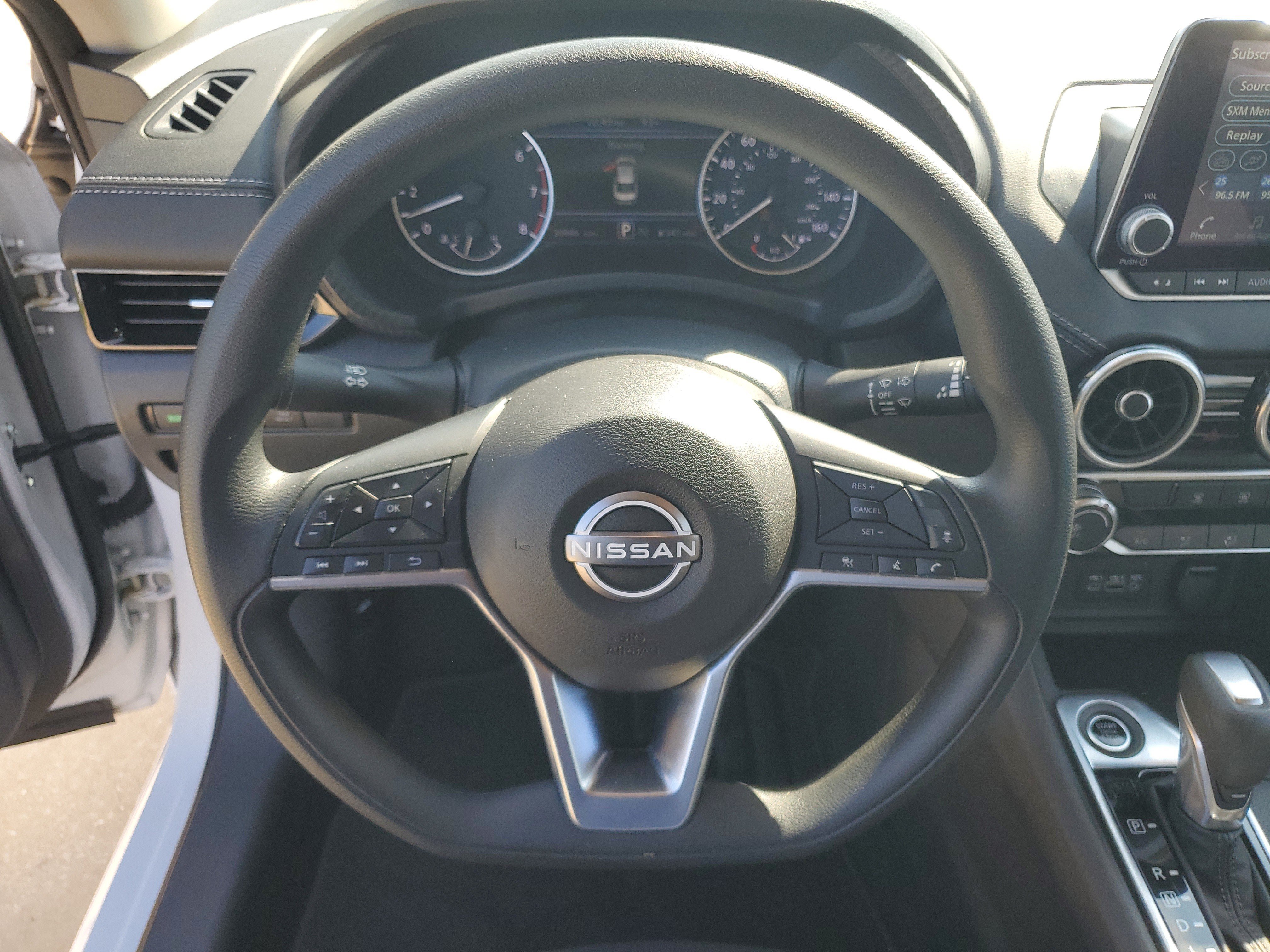 Used 2025 Nissan Sentra SV FWD image 15