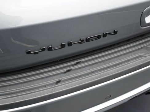 Used 2024 GMC Yukon XL Denali RWD image 51