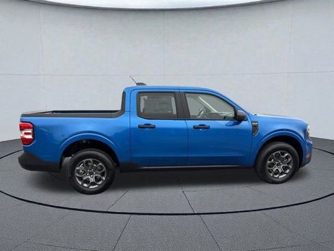 New 2025 Ford Maverick XLT image 3