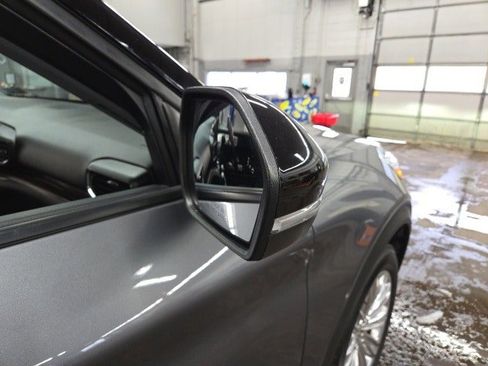 Used 2022 Ford Explorer Limited w/ Limited Technology Package image 24