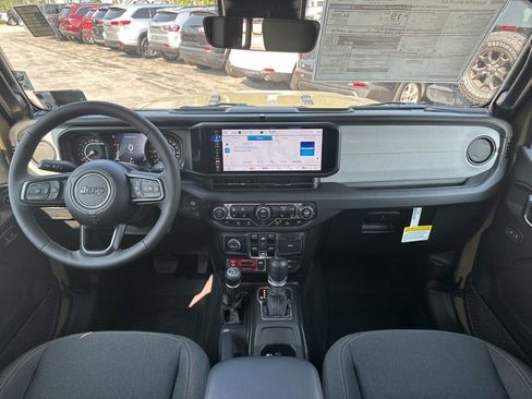 New 2025 Jeep Gladiator Willys image 13
