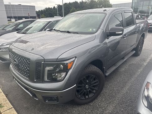 Certified 2019 Nissan Titan SV w/ SV Convenience Package AWD/4WD image 2