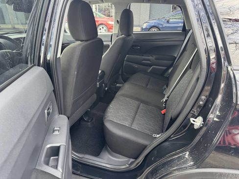 Used 2021 Mitsubishi Outlander Sport ES image 9