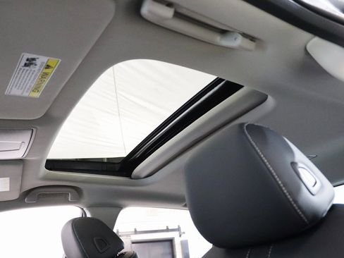 Used 2025 Acura TLX w/ Technology Package image 25