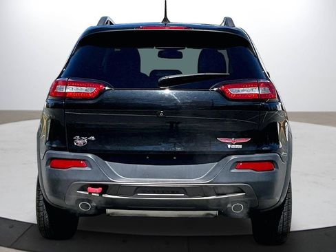 Used 2016 Jeep Cherokee Trailhawk image 8
