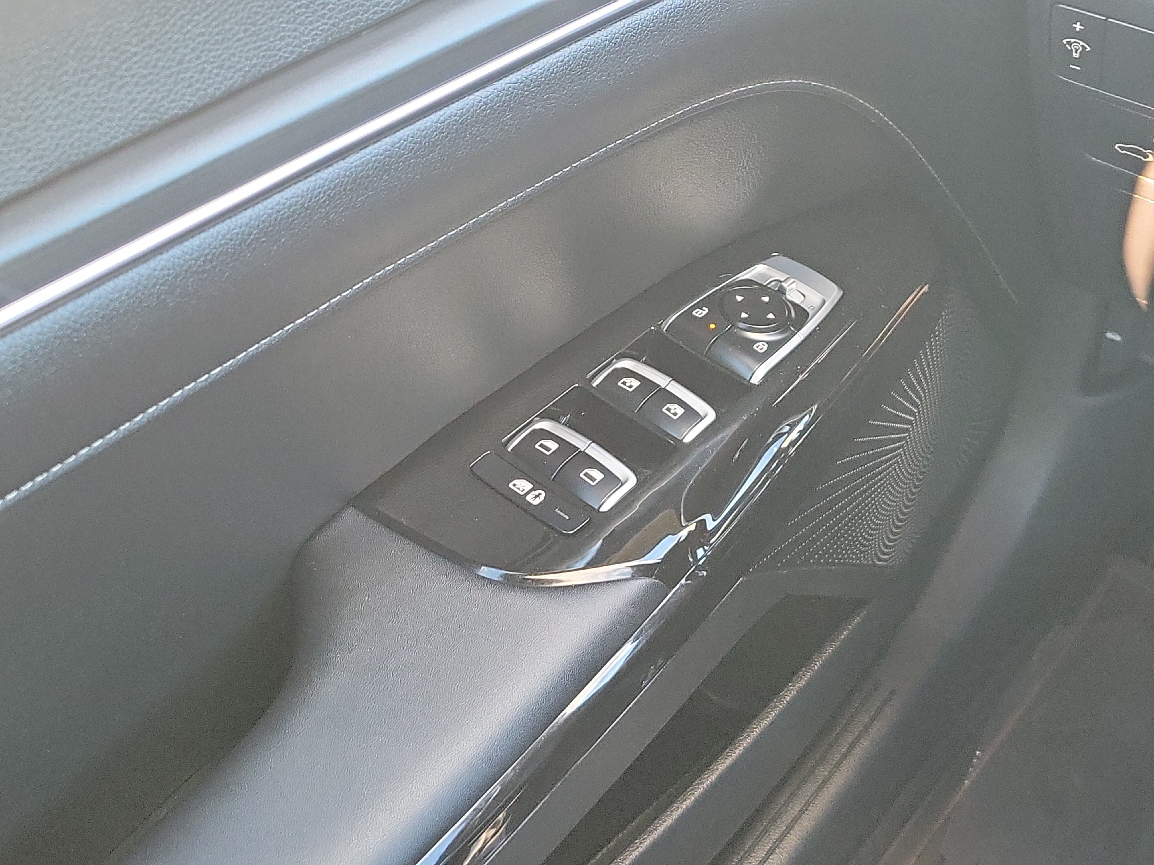 Used 2025 Kia K5 GT-Line AWD/4WD image 20