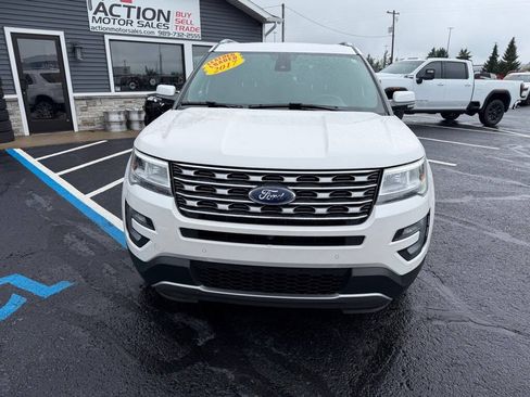 Used 2017 Ford Explorer Limited w/ Equipment Group 301A AWD/4WD image 8