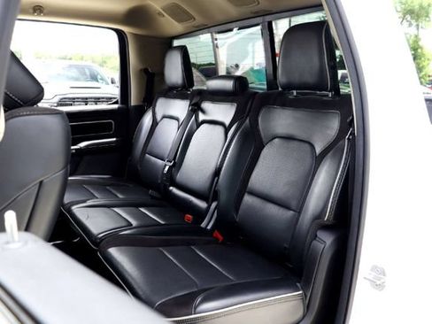 Used 2019 RAM 1500 Laramie RWD image 28