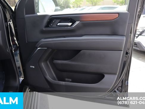 Used 2026 GMC Yukon Denali w/ Sun & Power Step Package AWD/4WD image 29