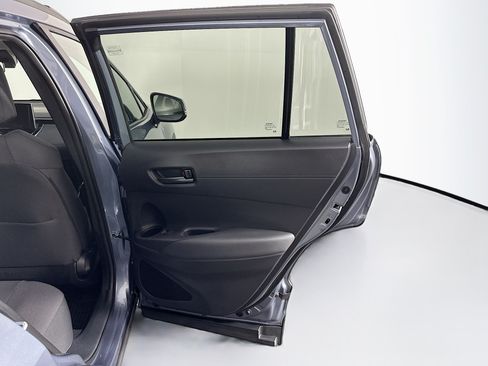Used 2024 Toyota Corolla Cross LE w/ Moonroof Package FWD image 31