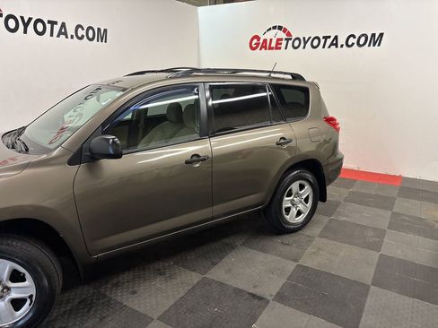 Used 2011 Toyota RAV4 4WD w/ Base L4 Extra Value Pkg image 8