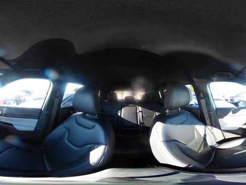 Used 2025 Jeep Compass Limited image 42